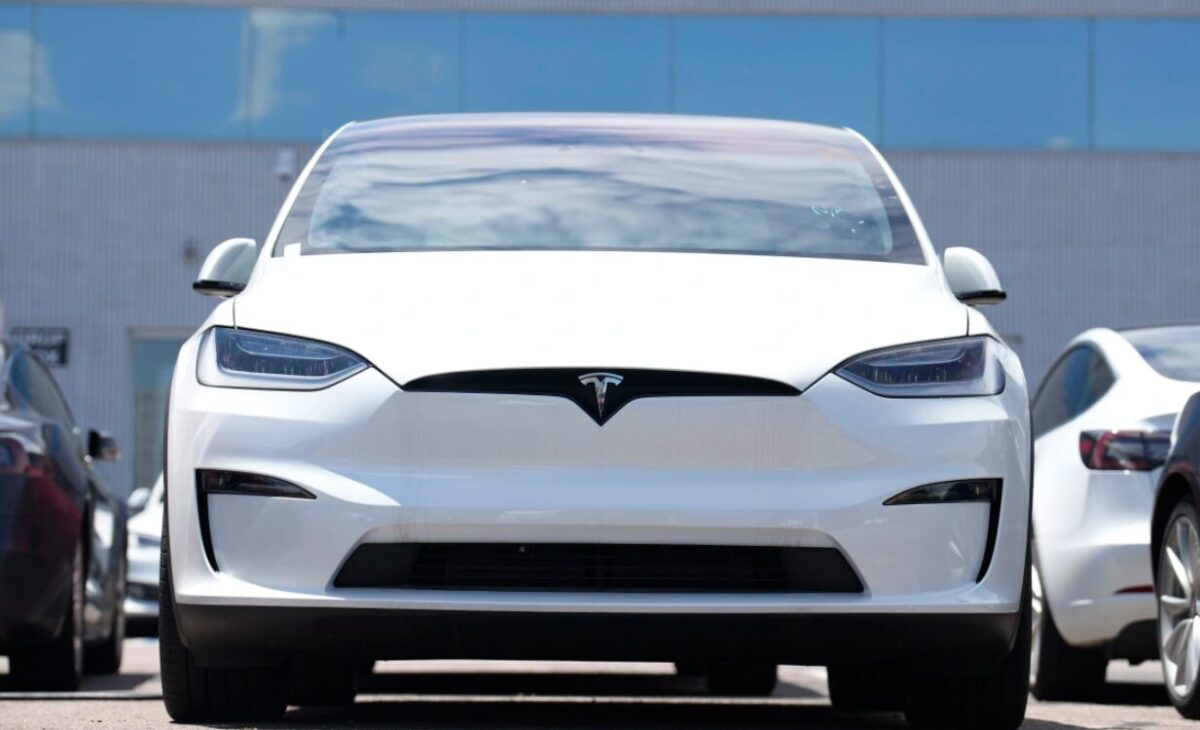 TESLA MODEL Y